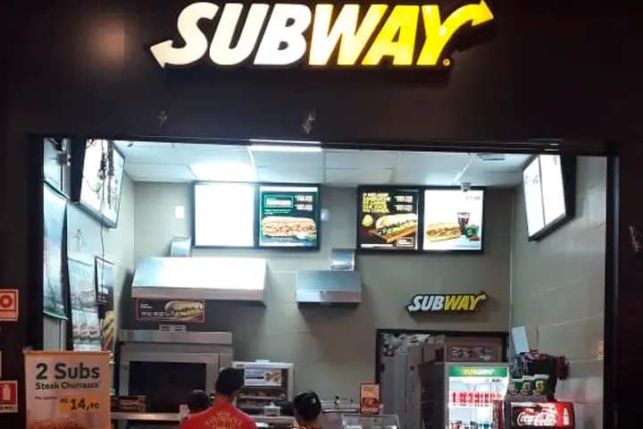 Fachada da loja Subway