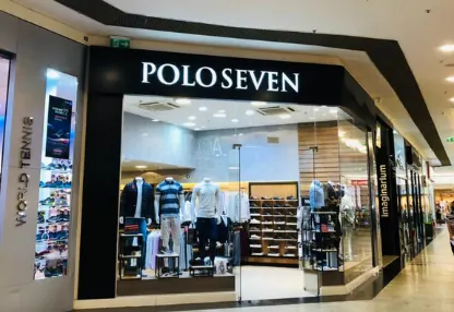 Fachada da loja Polo Seven