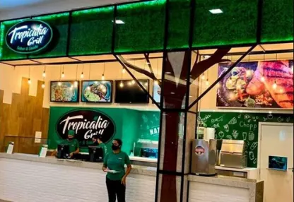 Fachada da loja Tropicália