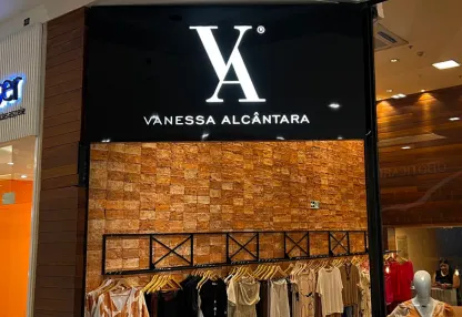 Fachada da loja Vanessa Alcântara