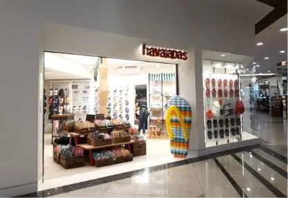 Fachada da loja Havaianas