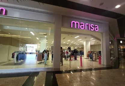 Fachada da loja Marisa