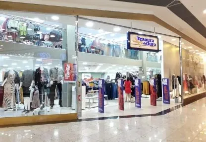Fachada da loja Tesoura de Ouro